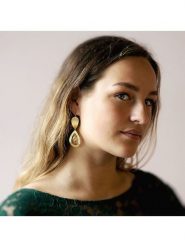 Otazu Pozłacane kolczyki z kryształami Swarovski rozmiar: onesize. Żółte kolczyki damskie Otazu, z kryształem, pozłacane. Za 78.99 zł.