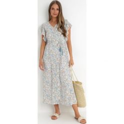 Miętowa Sukienka Lanby. Zielone sukienki damskie Born2be, z aplikacjami, eleganckie, bez ramiączek. Za 139.99 zł.