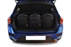 Torby Do Bagażnika Vw T-Roc 2017+ 3Szt Kjust. Czarne torby podróżne KJUST, bez wzorów, z kauczuku. Za 940.00 zł.