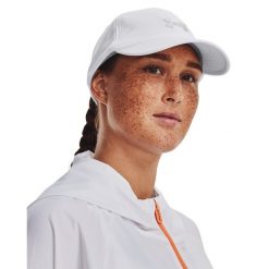 Czapka z daszkiem damska Under Armour Blitzing. Czapki z daszkiem damskie Under Armour, bez wzorów, ze skóry. Za 69.99 zł.