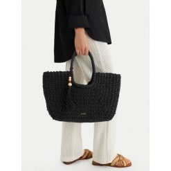 Torebka JENNY. Czarne torebki klasyczne damskie Jenny, bez dodatków. Za 149.99 zł.