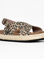 Sunbay Sandały "Avalon" ze wzorem rozmiar: 40. Sandały damskie Sunbay, bez wzorów, z otwartym noskiem, bez obcasa, bez zapięcia. Za 149.95 zł.