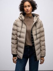 Street One Damska kurtka pikowana Kobiety beżowy jednolity, 44. Brązowe kurtki damskie Street One, bez wzorów, z materiału, bez kaptura. Za 749.95 zł.