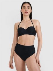 4F Góra od bikini damska - czarna XS. Czarne bikini 4F, bez wzorów, z elastanu. W wyprzedaży za 39.99 zł.