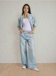 Jeansy wide leg mid waist z krzyżowanym pasem - niebieski. Niebieskie jeansy damskie Sinsay. Za 69.99 zł.