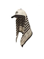 KARL LAGERFELD Czapka z daszkiem B2W33020 Czarny. Czarne czapki z daszkiem damskie KARL LAGERFELD, bez wzorów, z poliesteru. Za 429.99 zł.