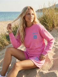 Bluza z napisem Make You Smile - różowy. Czerwone bluzy damskie Sinsay, l, bez wzorów, bez kaptura. Za 39.99 zł.