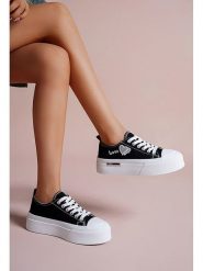 Foreverfolie Sneakersy w kolorze czarnym rozmiar: 37. Czarne obuwie sportowe damskie Foreverfolie, bez zapięcia. Za 83.62 zł.