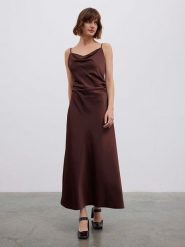 BGN Sukienka w kolorze brązowym rozmiar: 40. Brązowe sukienki damskie BGN, bez wzorów, bez ramiączek. Za 175.26 zł.