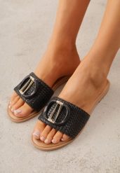 Czarne Plecione Klapki na Płaskiej Podeszwie Zdobione Metaliczną Aplikacją Rhelana. Czarne klapki damskie Renee, z aplikacjami, bez obcasa, na płaskiej podeszwie, bez zapięcia. Za 79.99 zł.