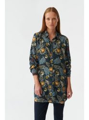 TATUUM Bluzka w kolorze granatowym rozmiar: 38. Niebieskie bluzki damskie TATUUM, s, bez wzorów, z wiskozy, klasyczne, bez kołnierzyka, bez ramiączek. Za 105.45 zł.