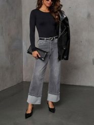 Milan Kiss Koszulka w kolorze czarnym rozmiar: S. Czarne koszulki damskie Milan Kiss, s, bez wzorów, z wiskozy, bez kołnierzyka, bez ramiączek. Za 131.43 zł.