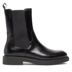 Sztyblety Vagabond Shoemakers. Czarne botki damskie Vagabond Shoemakers, bez obcasa, na płaskiej podeszwie, bez zapięcia. Za 609.99 zł.