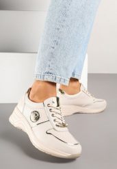 Beżowe Sneakersy Ozdobione Metalicznymi Aplikacjami Hellevia. Brązowe obuwie sportowe damskie Renee, z jeansu, bez zapięcia. Za 109.99 zł.