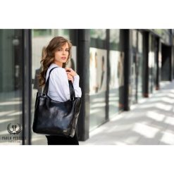 Skórzana torebka damska czarna PAOLO PERUZZI GA317. Czarne torebki klasyczne damskie PAOLO PERUZZI, ze skóry, bez dodatków. Za 499.99 zł.