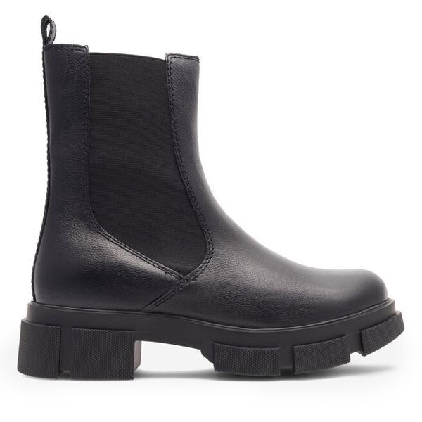 Botki Lasocki. Czarne botki damskie Lasocki, bez obcasa, na płaskiej podeszwie, bez zapięcia. Za 269.99 zł.