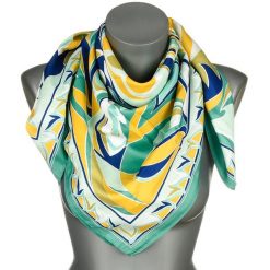 Zielona Chusta Damska Apaszka Pod Szyję Lekka Elegancka Oryginalna Mdb-33. Zielone chusty damskie bez wzorów, z materiału. Za 29.99 zł.