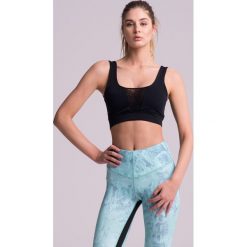 Cardio Bunny - Biustonosz Longbay. Czarne biustonosze sportowe damskie Cardio Bunny, z dzianiny. W wyprzedaży za 119.90 zł.