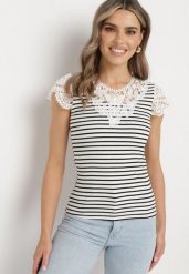 Biało-Czarny T-shirt z Bawełny z Koronką przy Dekolcie i Rękawach Alilama. Białe t-shirty damskie Born2be, m, bez wzorów, z bawełny, bez kołnierzyka. Za 39.99 zł.