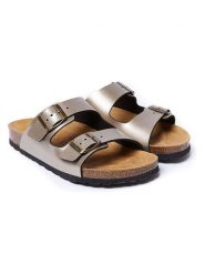 Mandel Klapki "Alberto" w kolorze brązowym rozmiar: 38. Brązowe klapki damskie Mandel, bez wzorów, z otwartym noskiem, bez obcasa, bez zapięcia. Za 121.99 zł.