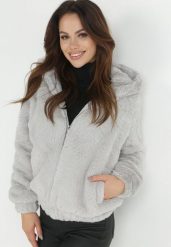 Jasnoszara Kurtka Futerko Teddy Oversize Denon. Szare kurtki damskie Born2be, na jesień, l, bez wzorów, z futra, z kapturem. Za 119.99 zł.