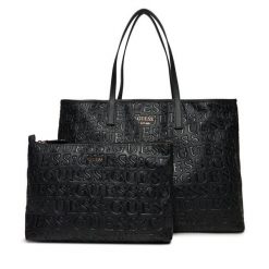 Torebka Guess. Czarne torebki klasyczne damskie Guess, bez dodatków. Za 449.99 zł.