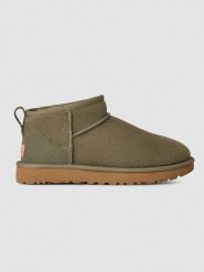 UGG Botki "Ultra Mini" w kolorze khaki ze skóry owczej rozmiar: 38. Brązowe botki damskie Ugg, ze skóry, bez obcasa, bez zapięcia. Za 669.87 zł.
