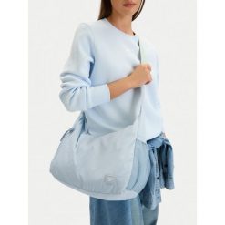 Torebka Reebok. Niebieskie torebki klasyczne damskie Reebok, bez dodatków. Za 89.99 zł.