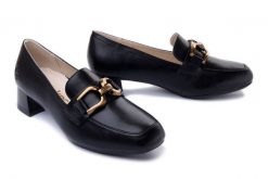 RIEKER 45052-00 black, półbuty damskie. Czarne czółenka damskie Rieker, bez wzorów, ze skóry, bez obcasa, na obcasie. Za 369.90 zł.