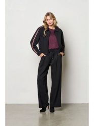 &Co Woman Spodnie "Fiene" w kolorze czarnym rozmiar: XXL. Czarne spodnie materiałowe damskie &Co Woman, bez wzorów, z materiału. Za 282.99 zł.