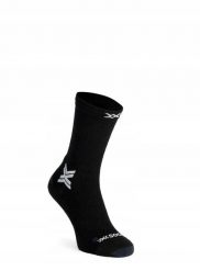 Skarpety X-Socks RUN DISCOVER MERINO CREW B121. Czarne skarpetki damskie X Socks, bez wzorów, z poliamidu. Za 139.99 zł.