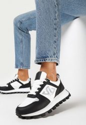 Czarne Sneakersy z Brokatową Naszywką i Szerokim Bieżnikiem Aduria. Czarne obuwie sportowe damskie Born2be, bez zapięcia. Za 99.99 zł.