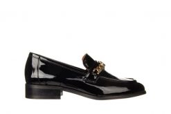 Mokasyny Bayla-157 4185 090-P Czarny Lakier 157030, Skóra naturalna - 40. Czarne mokasyny damskie Bayla, z lakierowanej skóry, bez obcasa. W wyprzedaży za 314.10 zł.