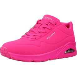 Buty do chodzenia damskie Skechers Night Shades. Czerwone obuwie sportowe damskie Skechers, z materiału, bez zapięcia, trekkingowe, Skechers Sport. Za 375.80 zł.