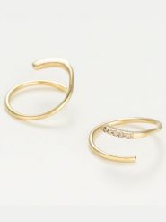 DIAMANTA Złote kolczyki "Joli tourbillon diamant" z diamentami rozmiar: onesize. Żółte kolczyki damskie DIAMANTA, z diamentem, złote, z zapięciem typu bigiel. Za 904.99 zł.