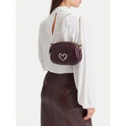 Torebka Eva Minge. Czerwone torebki wieczorowe damskie Eva Minge, bez wzorów, bez dodatków. Za 229.99 zł.