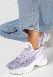 Fioletowe Sneakersy Ozdobione Cyrkoniami i Taśmą z Napisem Falerin. Fioletowe obuwie sportowe damskie Born2be, przed kostkę, bez zapięcia. Za 139.99 zł.