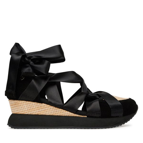 Półbuty Gioseppo. Czarne półbuty damskie Gioseppo, bez wzorów, bez obcasa, na płaskiej podeszwie, bez zapięcia. Za 209.99 zł.