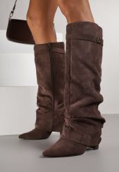 Brązowe Marszczone Kozaki na Słupkowym Obcasie z Wywiniętą Cholewką Runella. Brązowe kozaki damskie Renee, z jeansu, bez obcasa, na obcasie, bez zapięcia. Za 179.99 zł.