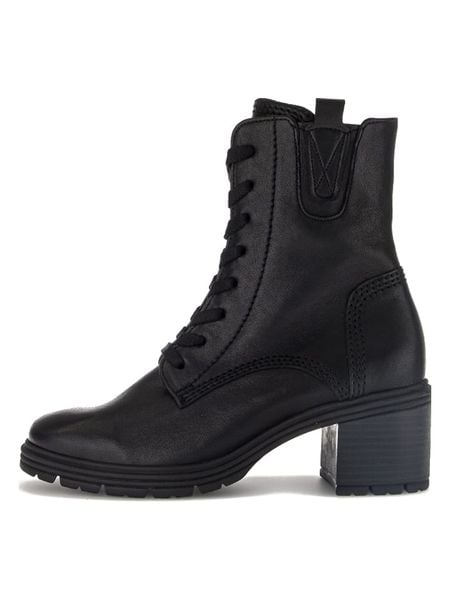 Gabor Skórzane botki w kolorze czarnym rozmiar: 38,5. Czarne botki damskie Gabor, ze skóry, eleganckie, bez obcasa, bez zapięcia. Za 340.99 zł.