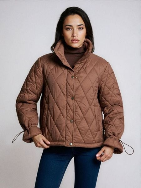 Pikowana kurtka - brązowy. Brązowe kurtki damskie Sinsay, l, bez wzorów, bez kaptura. Za 69.99 zł.