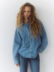 Koszula jeansowa - niebieski. Niebieskie koszule damskie Reserved, l, bez wzorów, z bawełny, bez kołnierzyka, bez ramiączek. Za 139.99 zł.