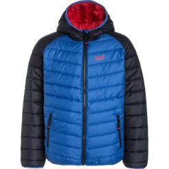 Jack Wolfskin ZENON Kurtka zimowa coastal blue. Niebieskie kurtki i płaszcze chłopięce Jack Wolfskin, na zimę, z materiału. W wyprzedaży za 329.25 zł.