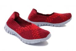 ROCK SPRING BARA bordo mix, półbuty damskie. Półbuty damskie Rock Spring, na lato, bez wzorów, bez obcasa, bez zapięcia. Za 131.94 zł.