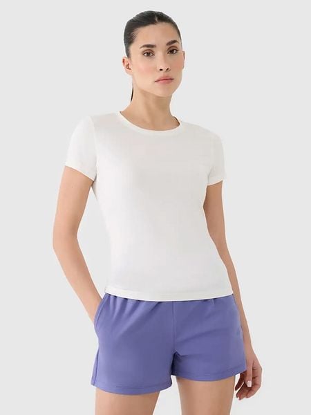 4F Koszulka sportowa w kolorze kremowym rozmiar: L. Brązowe koszulki sportowe damskie 4F, l, bez wzorów, z materiału, bez ramiączek, na fitness i siłownię. Za 28.44 zł.