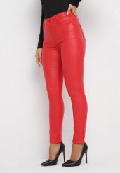 Czerwone Spodnie Skinny z Imitacji Skóry Daciss. Czerwone rurki damskie Born2be, bez wzorów, z jeansu. Za 79.99 zł.