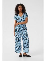 Kaffe Kombinezon w kolorze niebieskim rozmiar: 38. Niebieskie kombinezony damskie Kaffe, bez wzorów, z tkaniny, bez kołnierzyka, bez ramiączek. Za 126.99 zł.