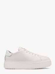 Kremowe półbuty w sportowym stylu na grubej podeszwie JUNE. Białe obuwie sportowe casual damskie Ryłko, ze skóry. Za 449.99 zł.