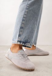 Szare Sneakersy z Imitacji Zamszu w Stylu Kultowych Tenisówek Aelliana. Szare obuwie sportowe damskie Born2be, z jeansu, bez zapięcia, tenisowe. Za 79.99 zł.