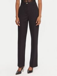 Guess Spodnie materiałowe W5YB66 KCMU2 Czarny Regular Fit. Czarne spodnie materiałowe damskie Guess, z aplikacjami, z materiału. Za 349.99 zł.